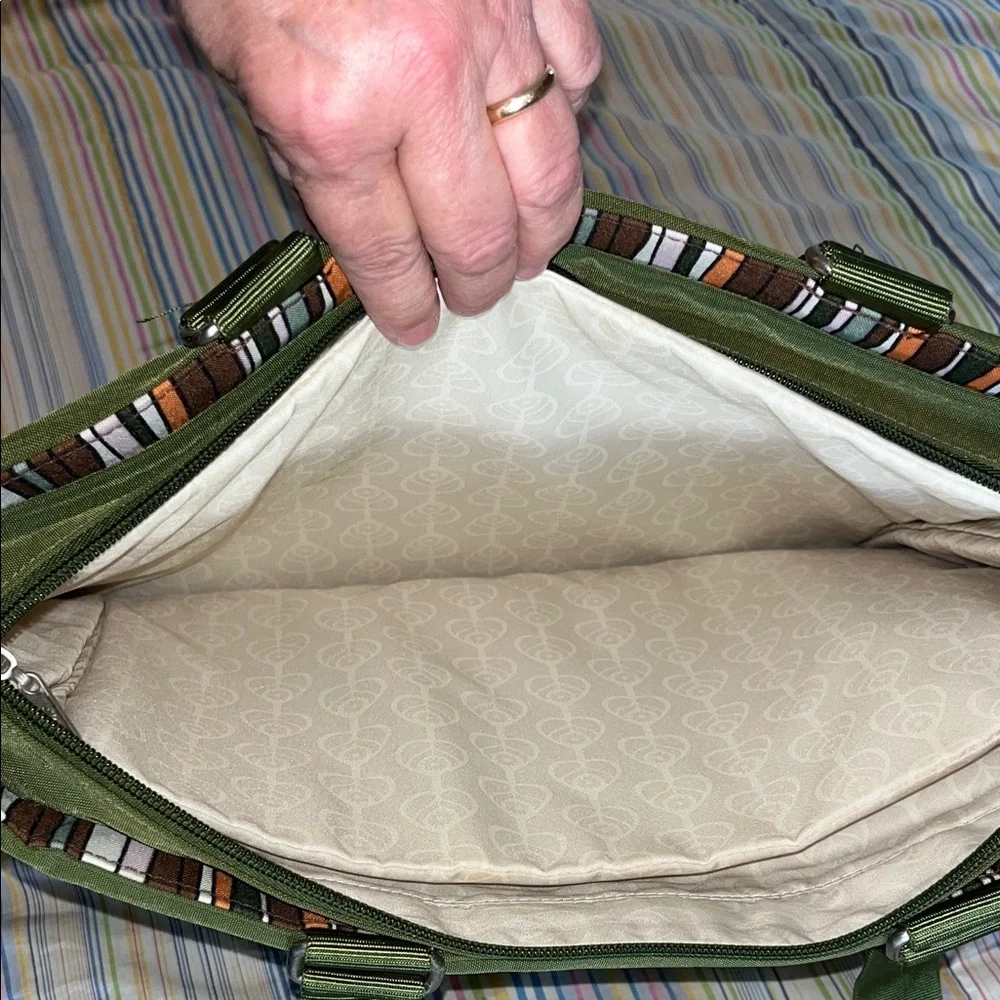 ELSAPEL Padded Green Nylon Laptop Shoulder Bag‎